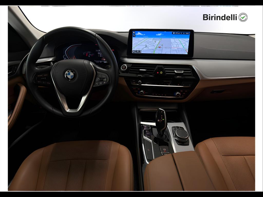 BMW Serie 5 520d mhev 48V xdrive Business auto