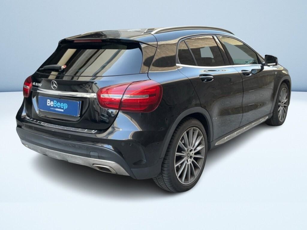 Mercedes GLA 180 Premium auto