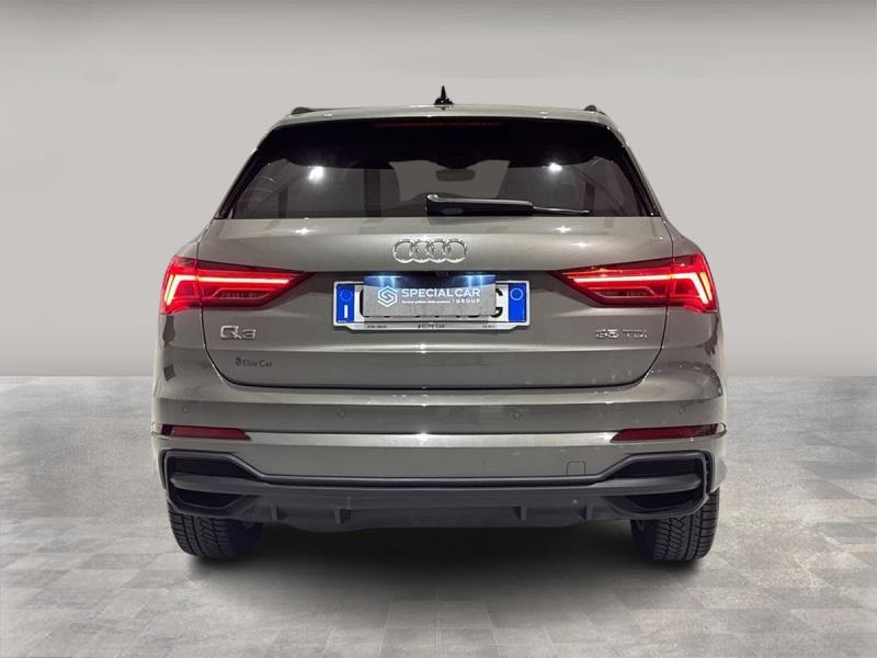 Audi Q3 35 2.0 tdi Business Advanced s-tronic