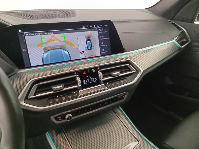 BMW X5 xdrive40d mhev 48V Msport auto