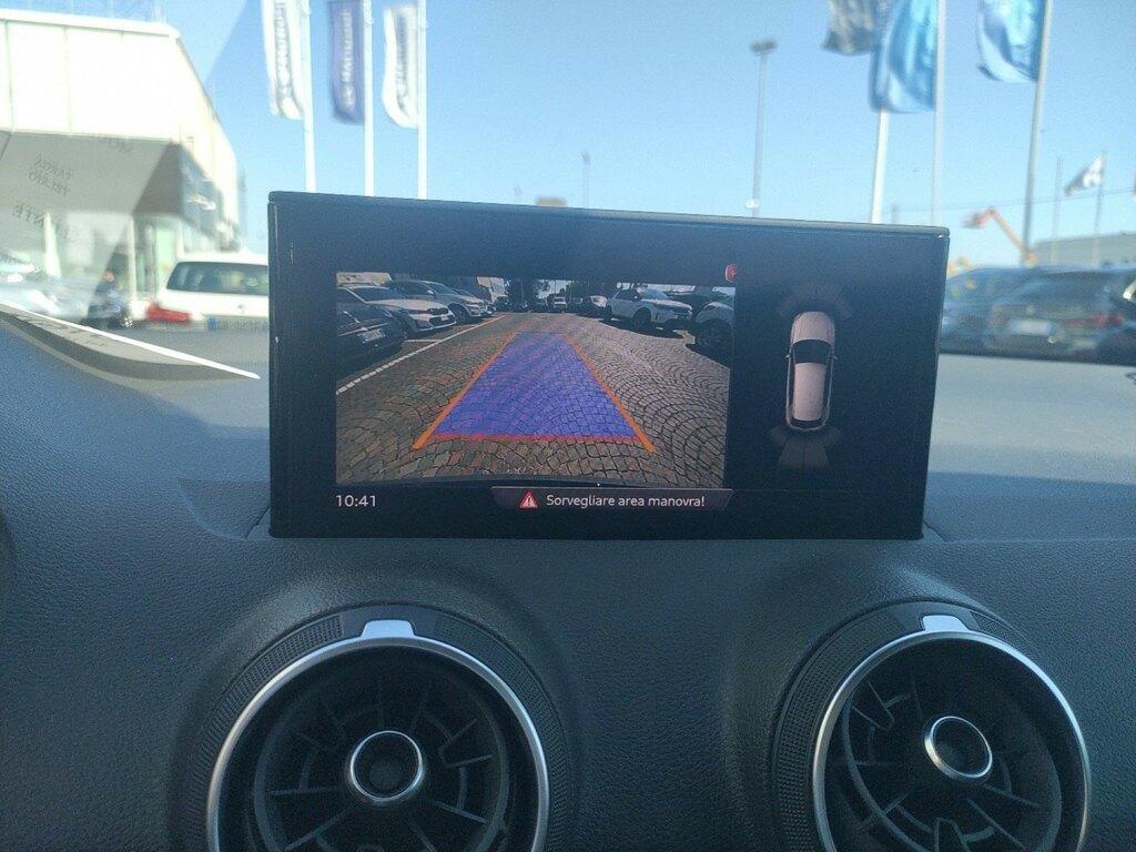 Audi Q2 30 2.0 tdi Admired s-tronic