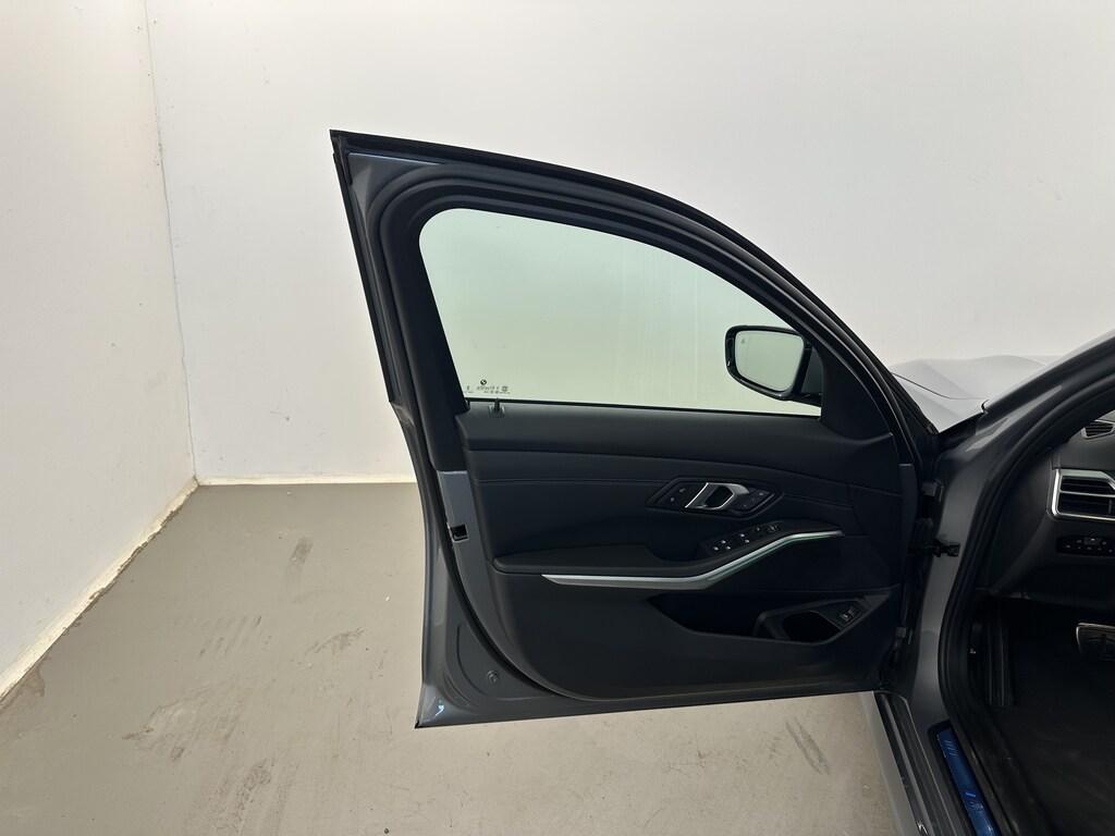 BMW Serie 3 320d mhev 48V xdrive M Sport Pro auto