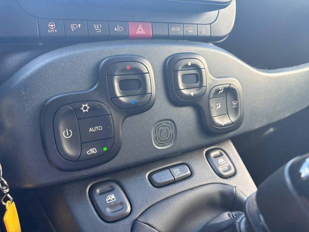 Fiat Panda 1.0 firefly hybrid Cross s&s 70cv 5p.ti