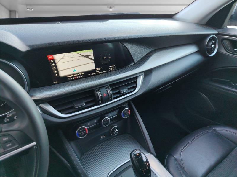 Alfa Romeo Stelvio 2.2 t Business rwd 180cv auto