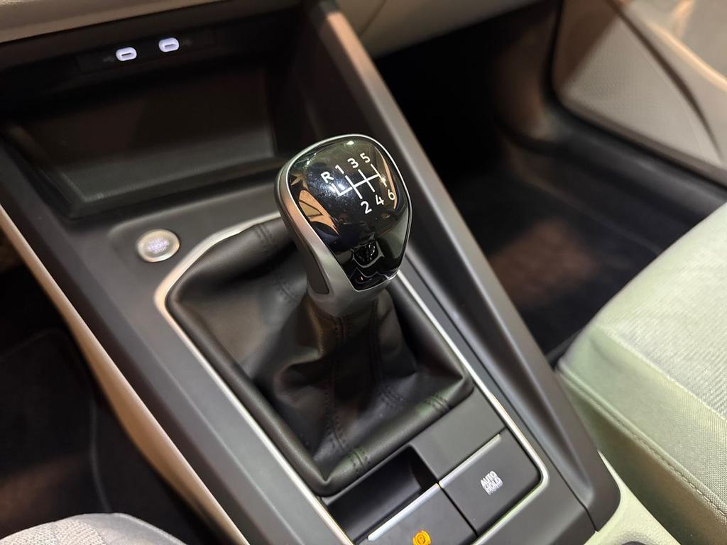 Volkswagen Golf 1.5 tgi Life 130cv