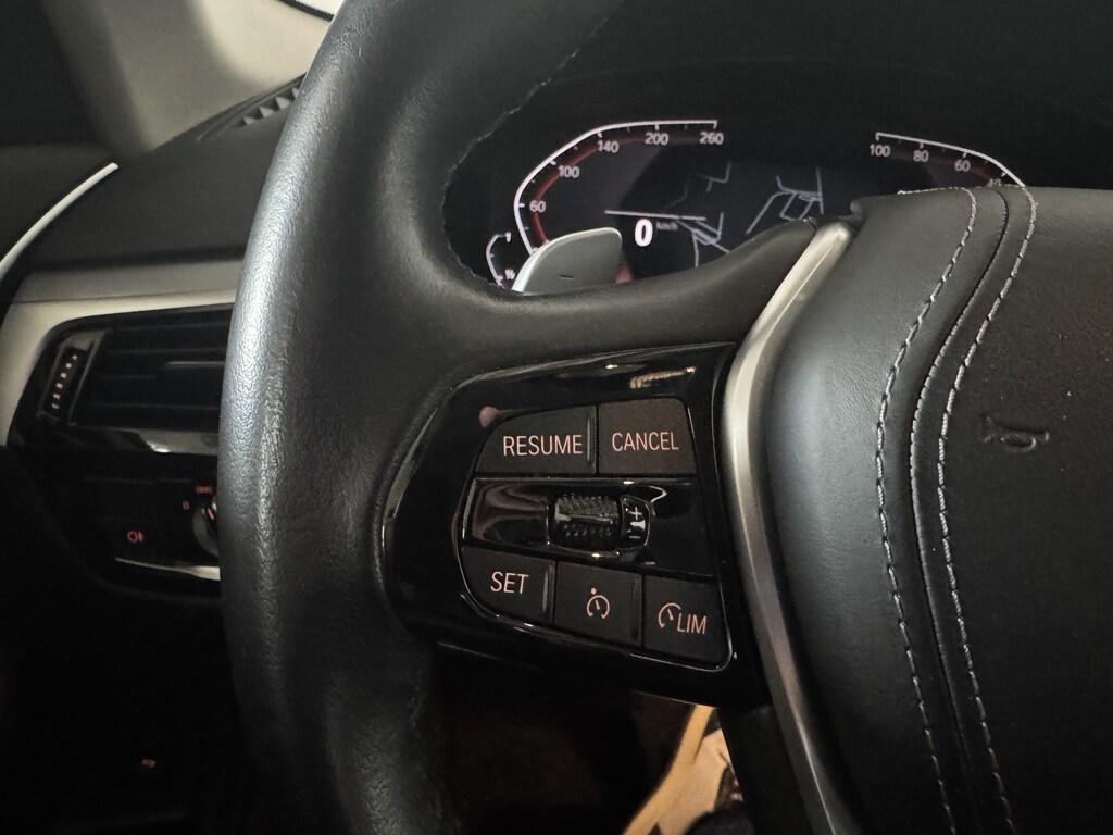 BMW Serie 5 530d mhev 48V xdrive Business auto