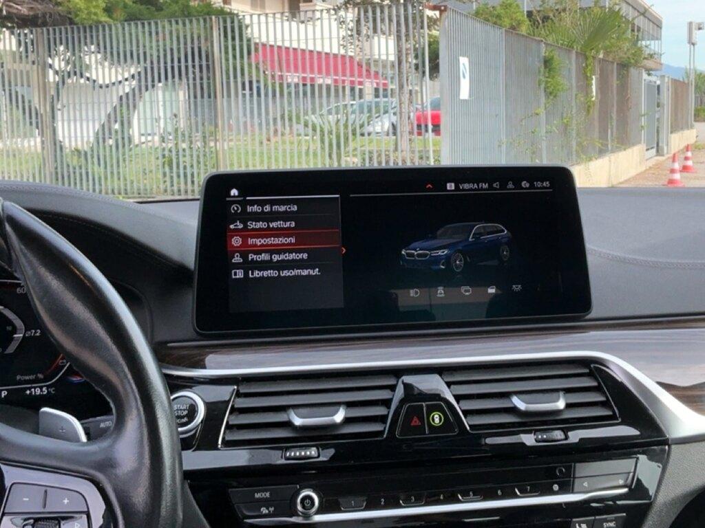 BMW Serie 5 530d Touring mhev 48V xdrive Luxury auto