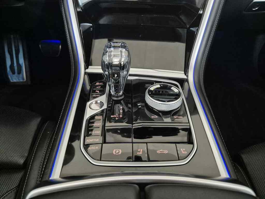 BMW Serie 8 840d Cabrio xdrive Individual Composition MSport auto