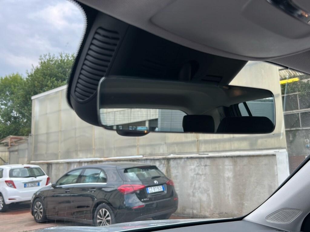 Mercedes GLB 180 d Progressive Advanced auto
