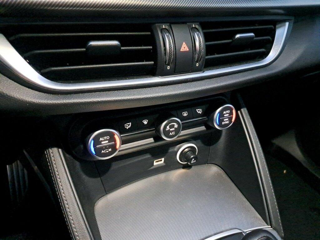 Alfa Romeo Stelvio 2.2 t Executive Q4 210cv auto my19