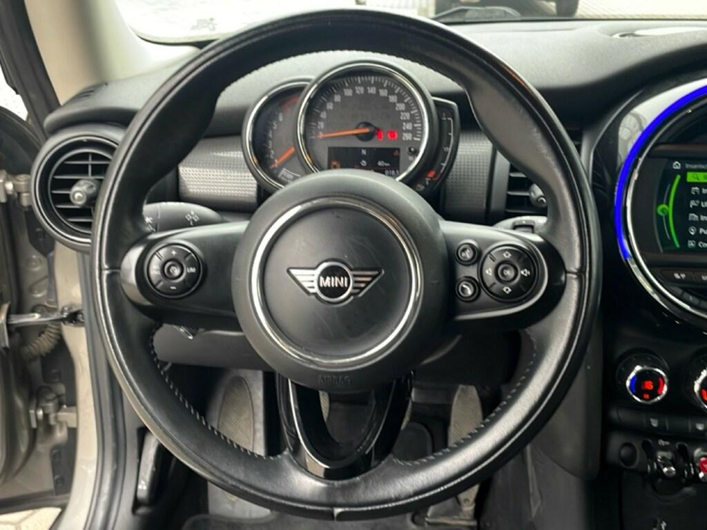 Mini Cooper 1.5 TwinPower Turbo Cooper Baker Street