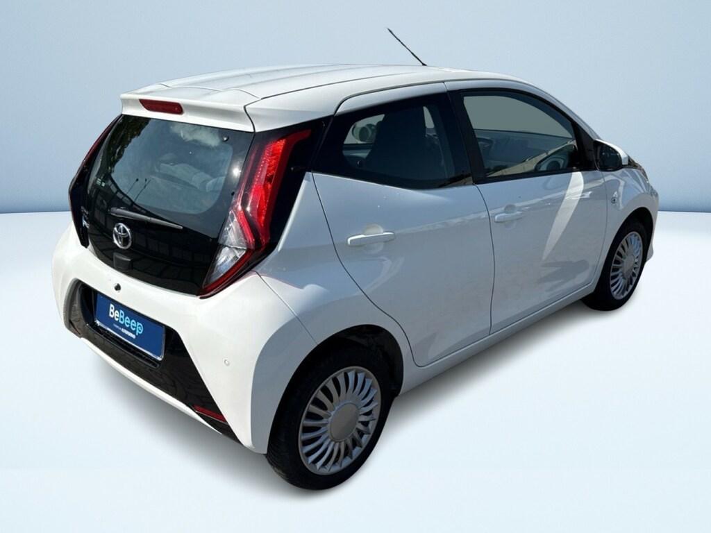 Toyota Aygo 5p 1.0 x-play 72cv