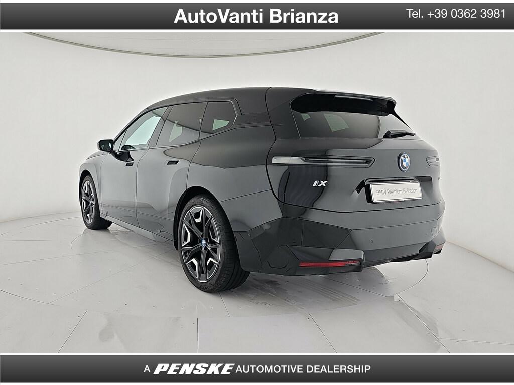BMW iX xdrive50 pacchetto sportivo