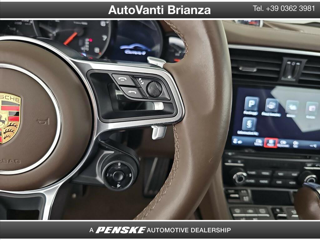 Porsche 911 Coupe 3.0 Carrera 4 auto