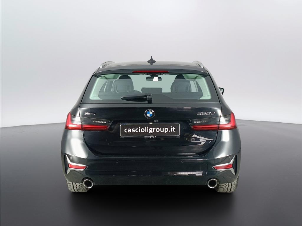 BMW Serie 3 320d Touring mhev 48V xdrive Luxury auto