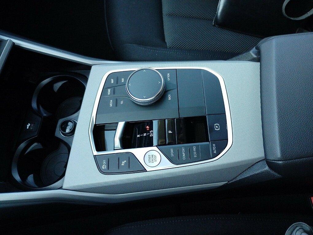 BMW Serie 3 318d Touring mhev 48V auto