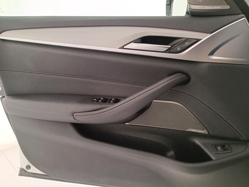BMW Serie 5 530d Touring mhev 48V xdrive Msport auto