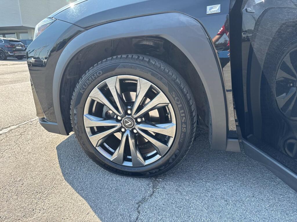Lexus UX 250h Midnight 2wd cvt
