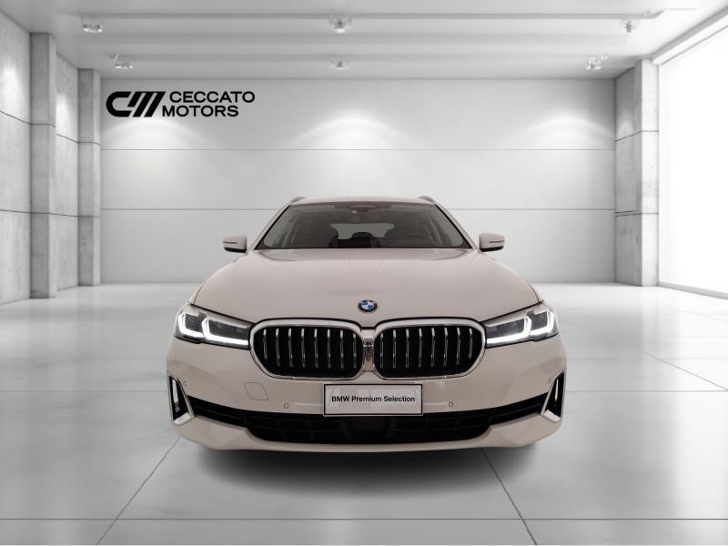 BMW Serie 5 520d Touring mhev 48V xdrive Luxury auto