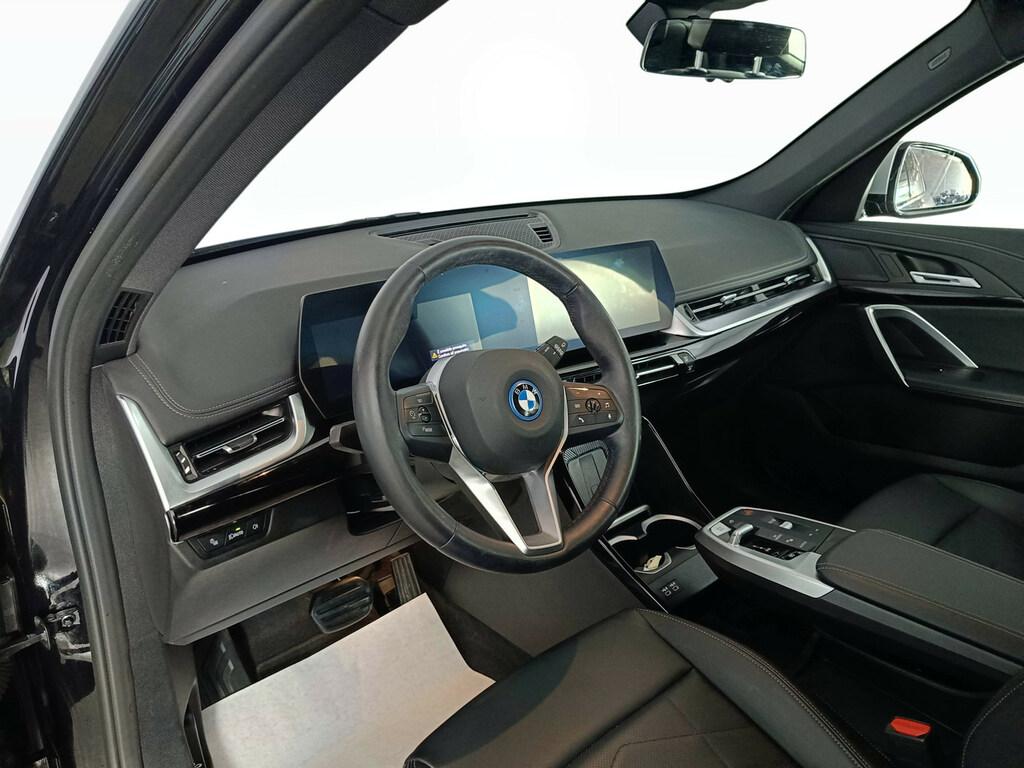 BMW iX1 edrive 20 X-Line