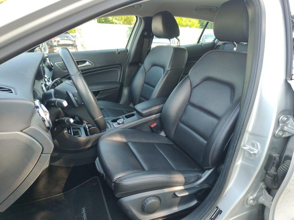 Mercedes GLA 180 d Sport auto