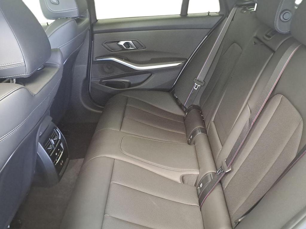 BMW Serie 3 320d Touring mhev 48V xdrive auto