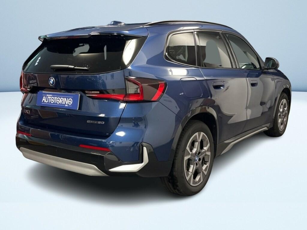 BMW iX1 edrive 20 X-Line