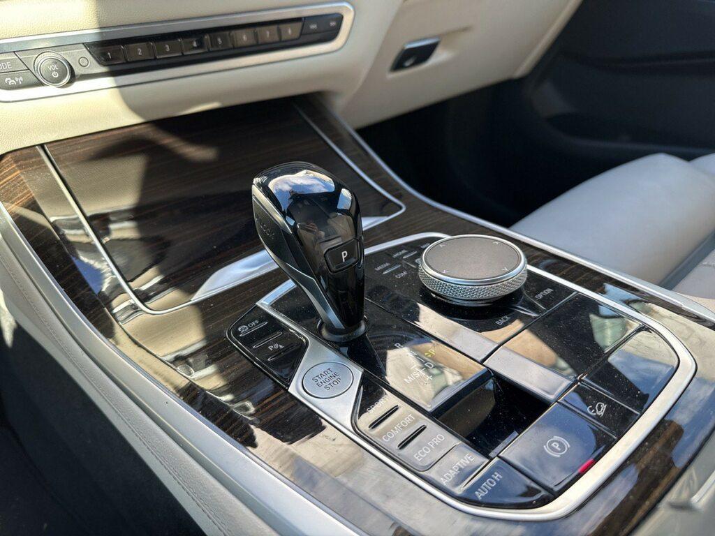 BMW X5 xdrive40d mhev 48V xLine auto