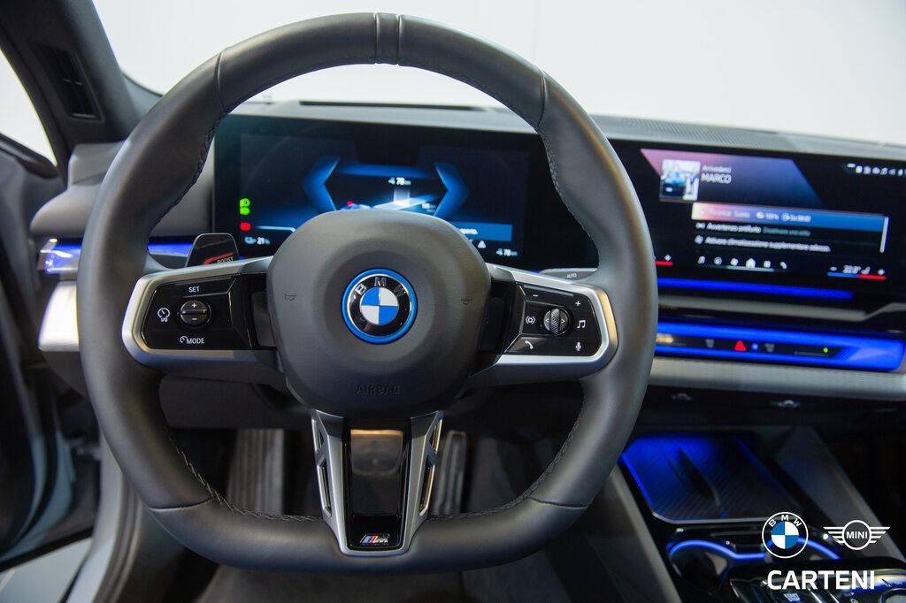 BMW i5 xdrive40 M Sport Pro