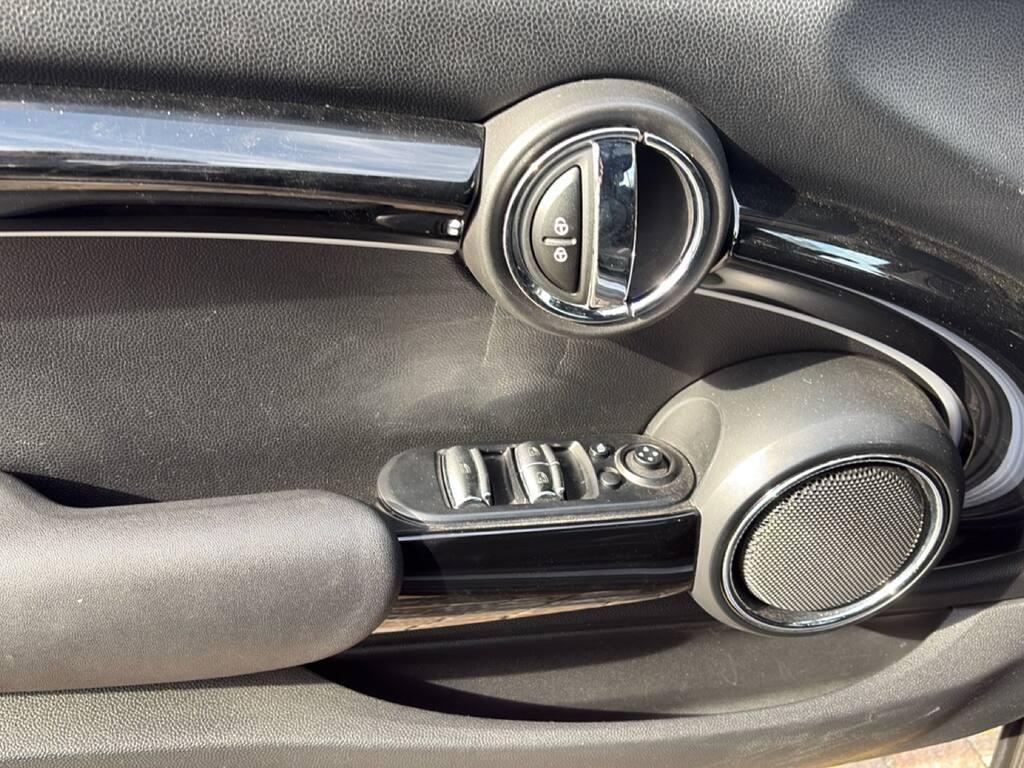 Mini Cooper D Cabrio 1.5 Cooper D Hype Auto