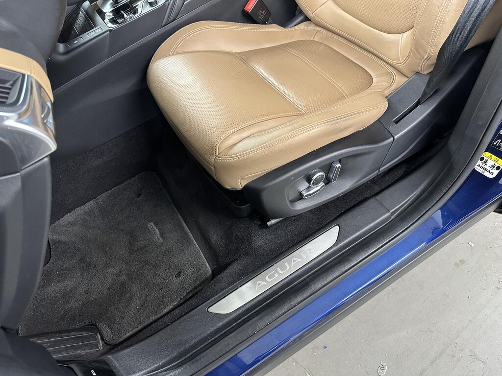 Jaguar E-Pace 1.5 P160 R-Dynamic HSE fwd auto