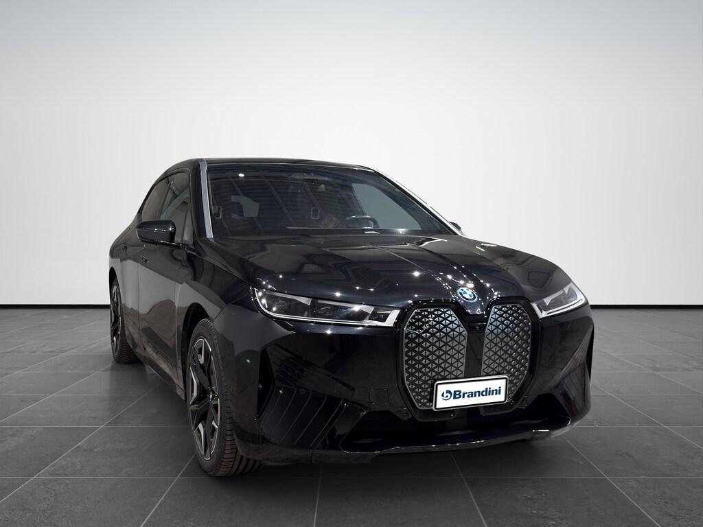 BMW iX xdrive50 pacchetto sportivo