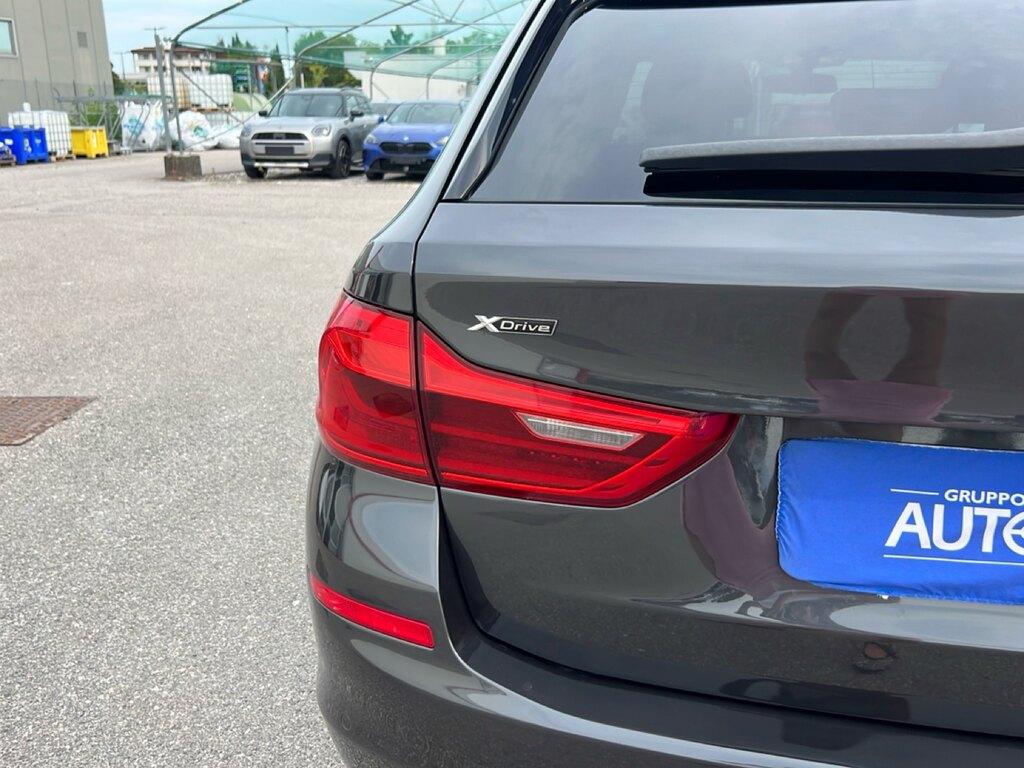BMW Serie 5 520d Touring xdrive Luxury auto