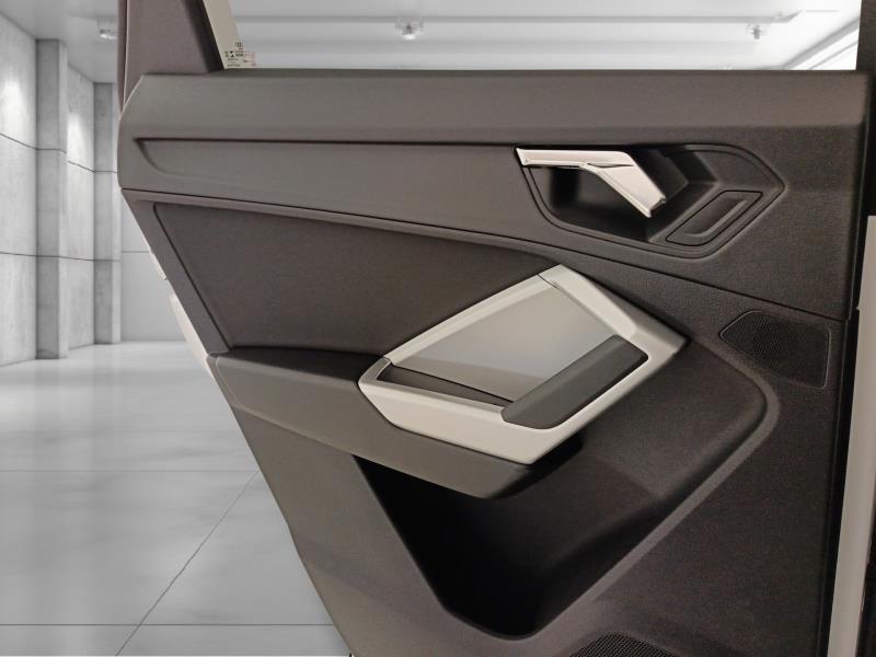 Audi Q3 35 1.5 tfsi mhev Business s-tronic