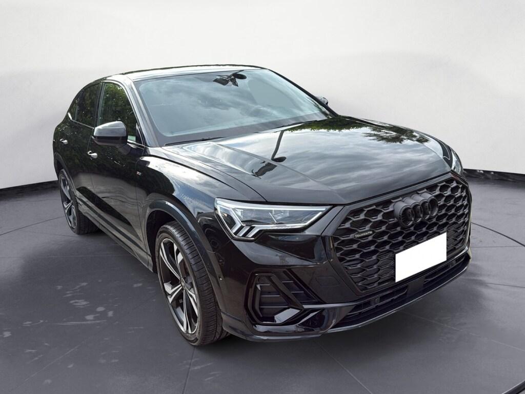Audi Q3 Sportback 40 2.0 tdi Identity Black quattro 193cv s-tronic
