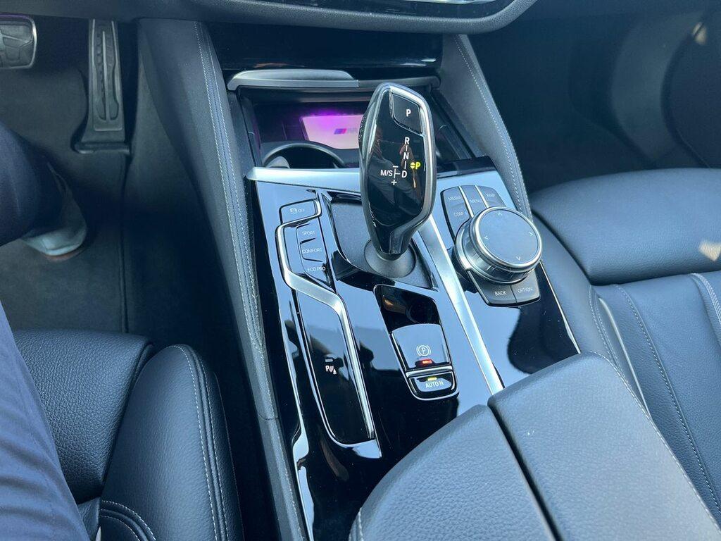 BMW Serie 5 520d mhev 48V xdrive Msport auto