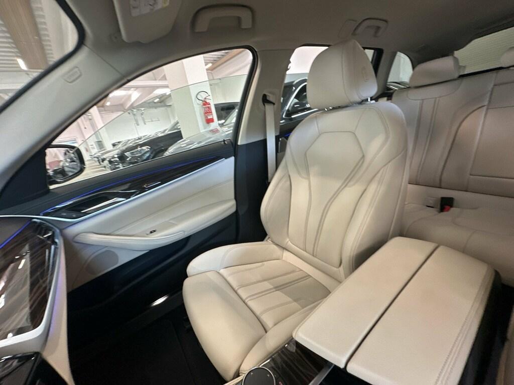 BMW Serie 5 530d Touring mhev 48V xdrive Luxury auto