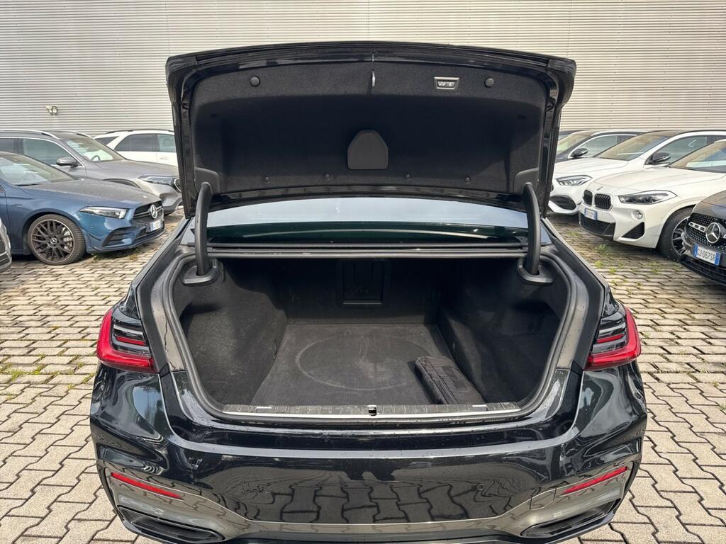 BMW Serie 7 740d mhev 48V Msport xdrive auto