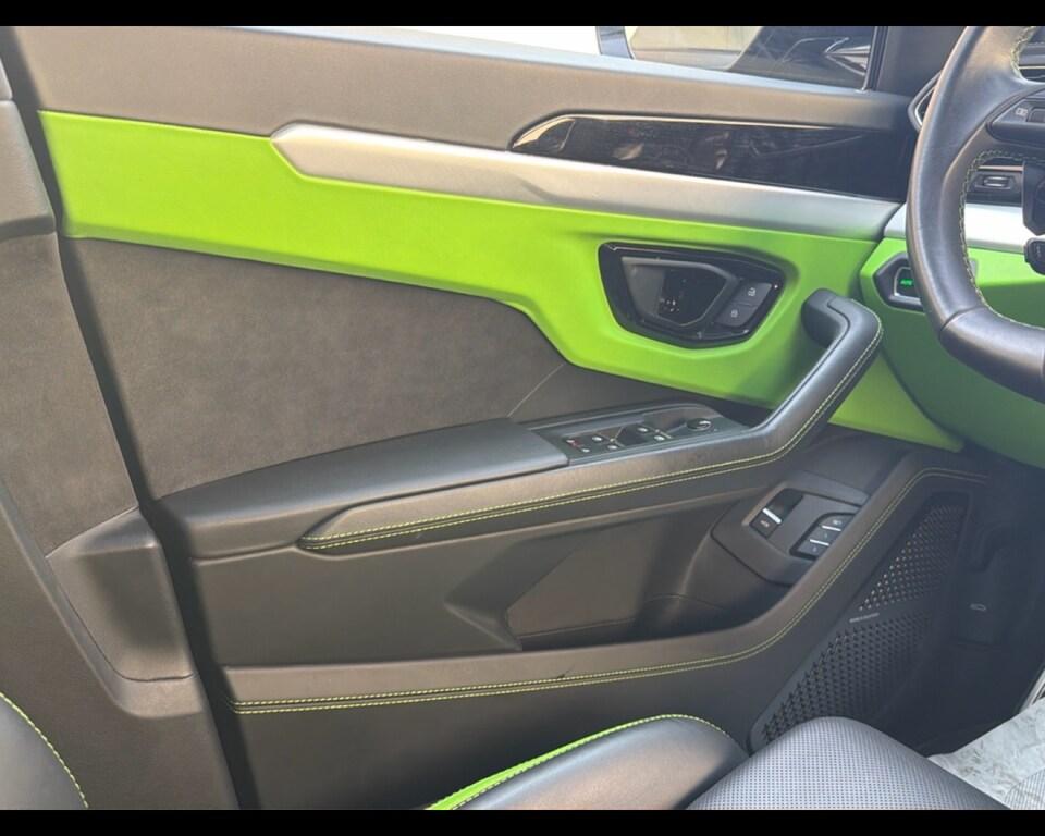 Lamborghini Urus 4.0 V8 auto