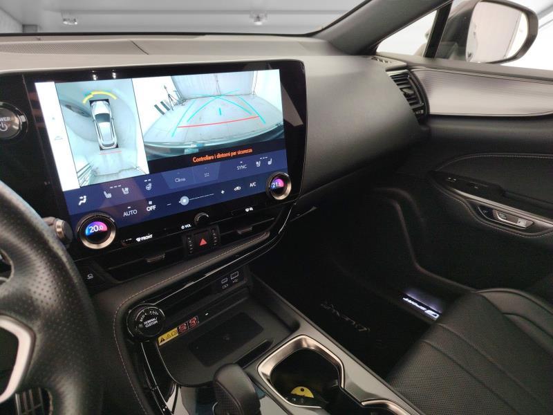Lexus NX 2.5 hybrid F-Sport 4wd e-cvt