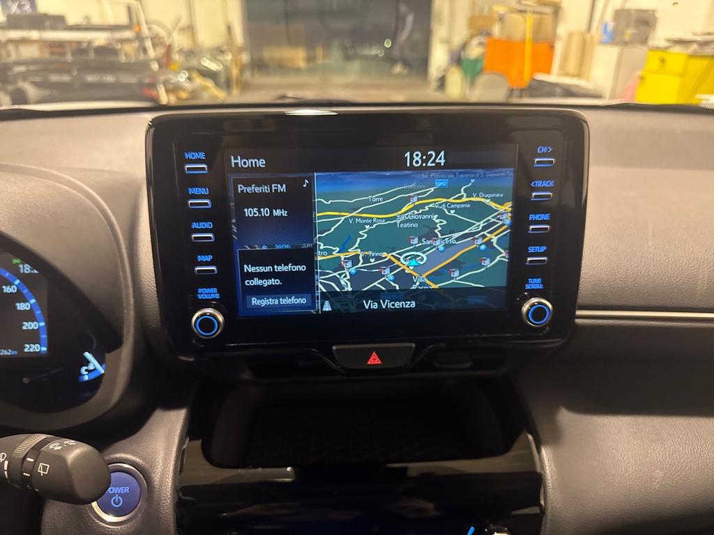 Toyota Yaris Cross 1.5h Business fwd 116cv e-cvt