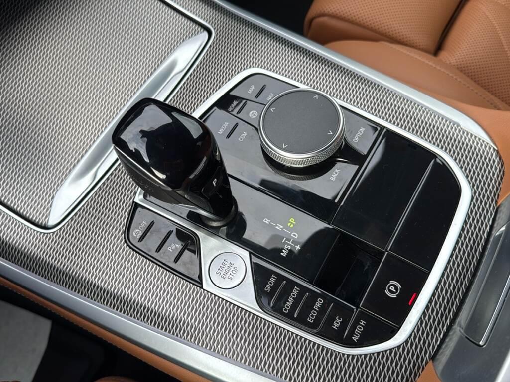 BMW X5 xdrive40d mhev 48V Msport auto