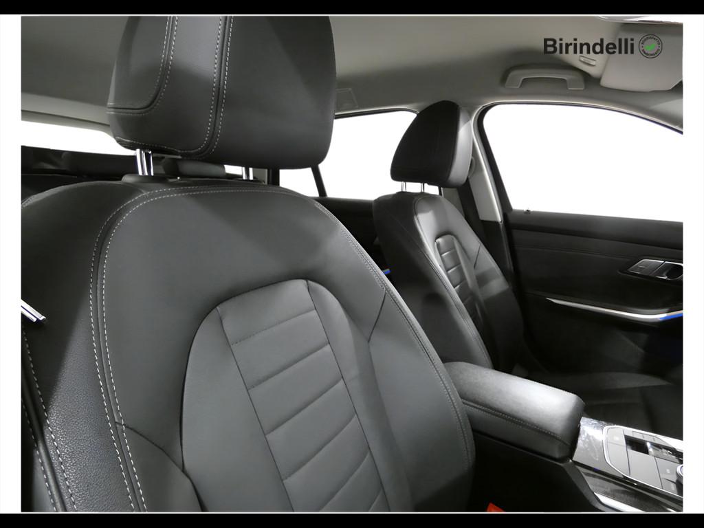 BMW Serie 3 320d Touring mhev 48V Luxury auto