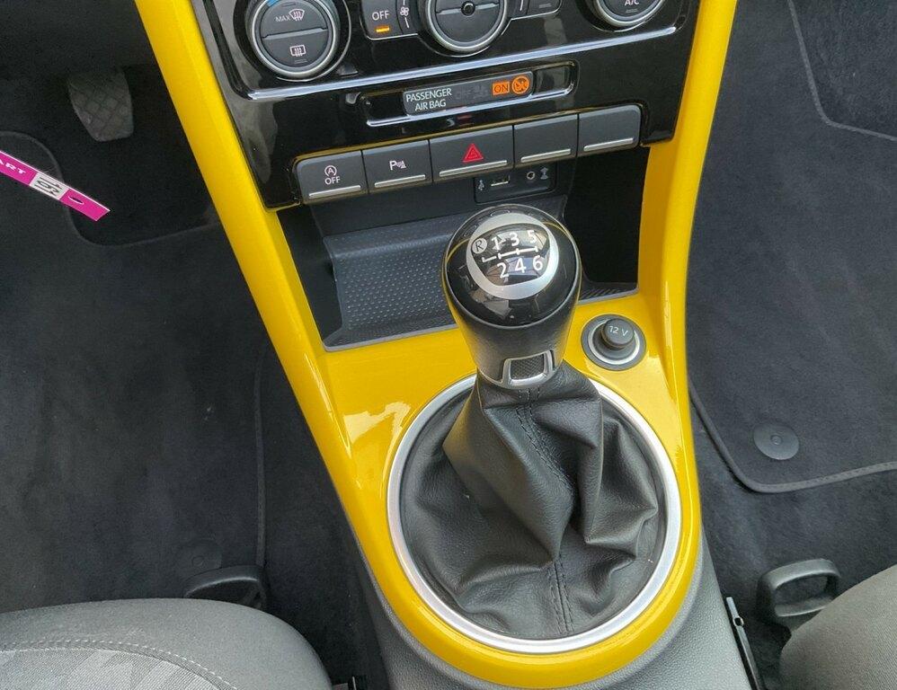 Volkswagen Maggiolino Cabrio 1.2 tsi Design 105cv