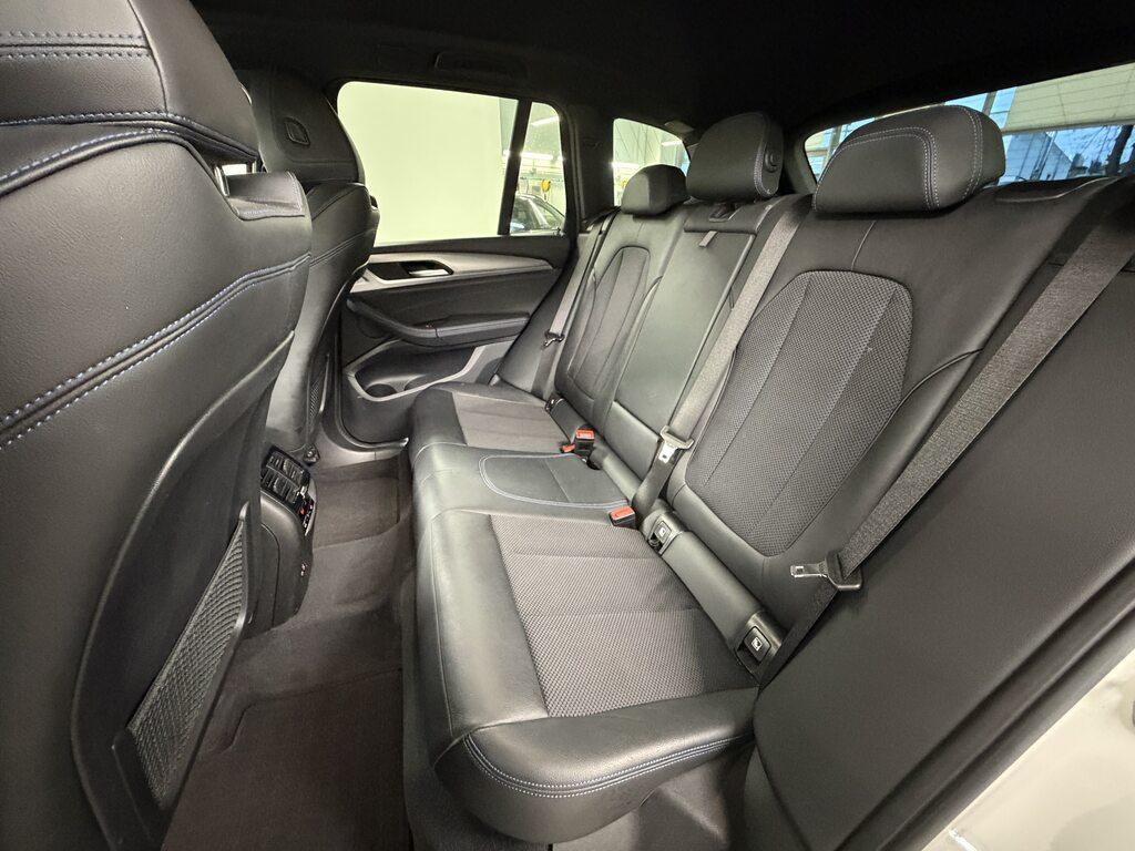 BMW X3 xdrive20d mhev 48V auto