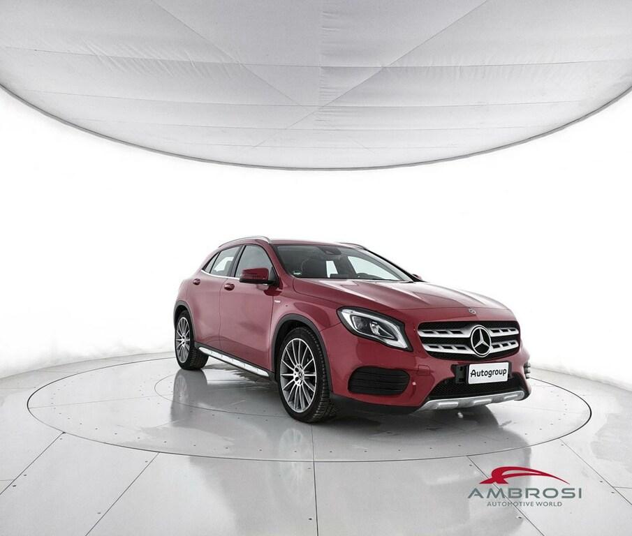 Mercedes GLA 200 Premium auto