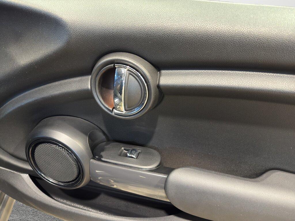 Mini Cooper Cabrio 1.5 Cooper Hype