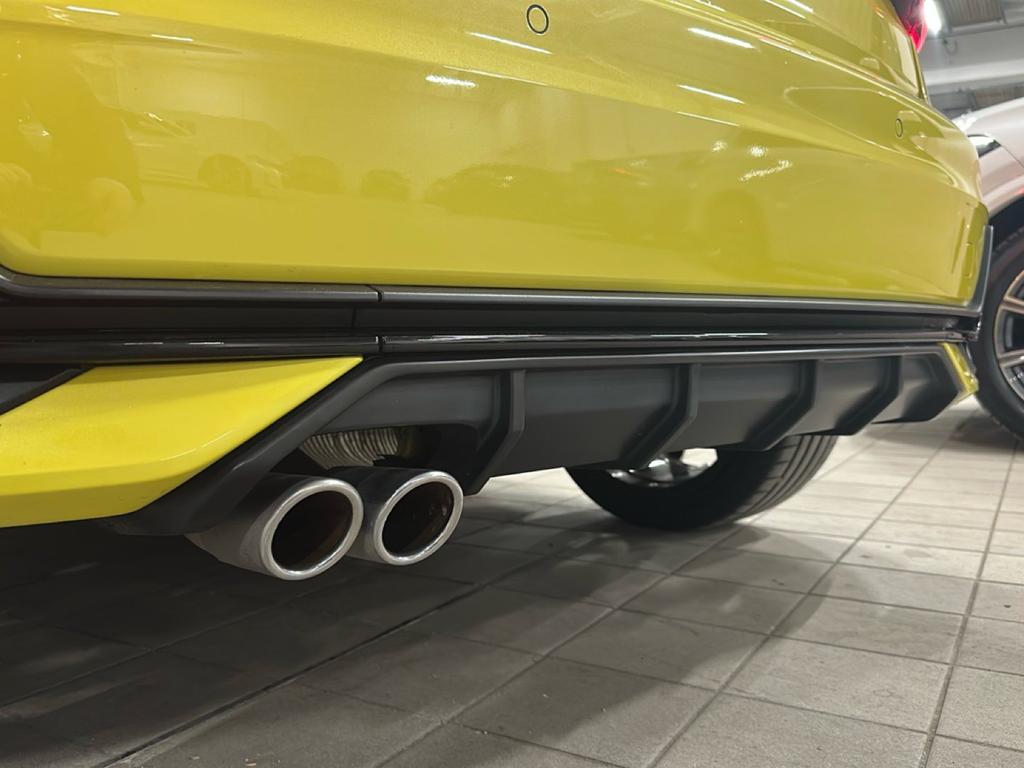 Audi A1 Sportback 40 2.0 tfsi Identity Black 207cv s-tronic