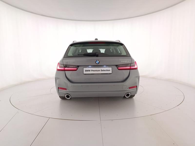 BMW Serie 3 320d Touring mhev 48V auto