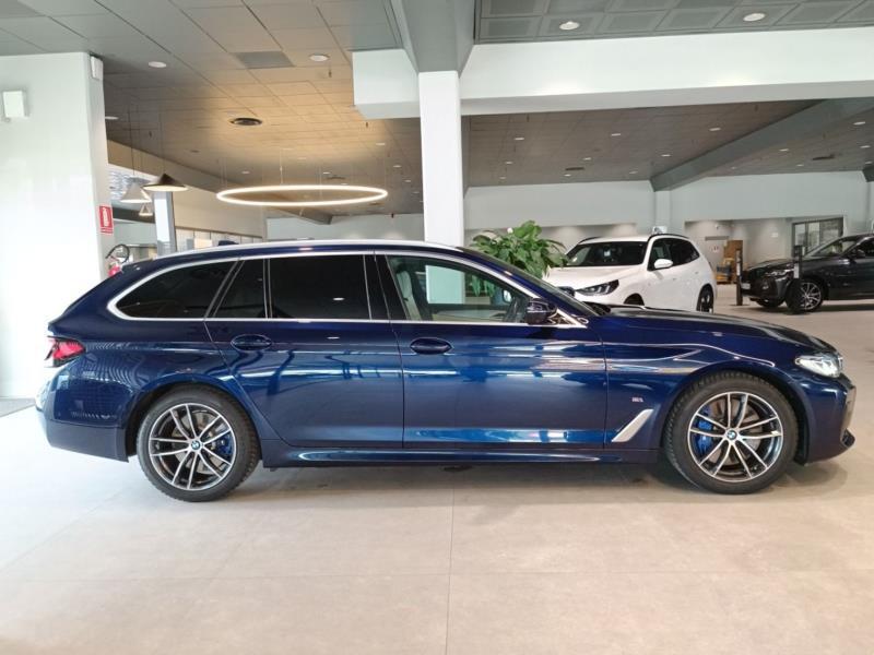 BMW Serie 5 530d Touring mhev 48V xdrive Msport auto